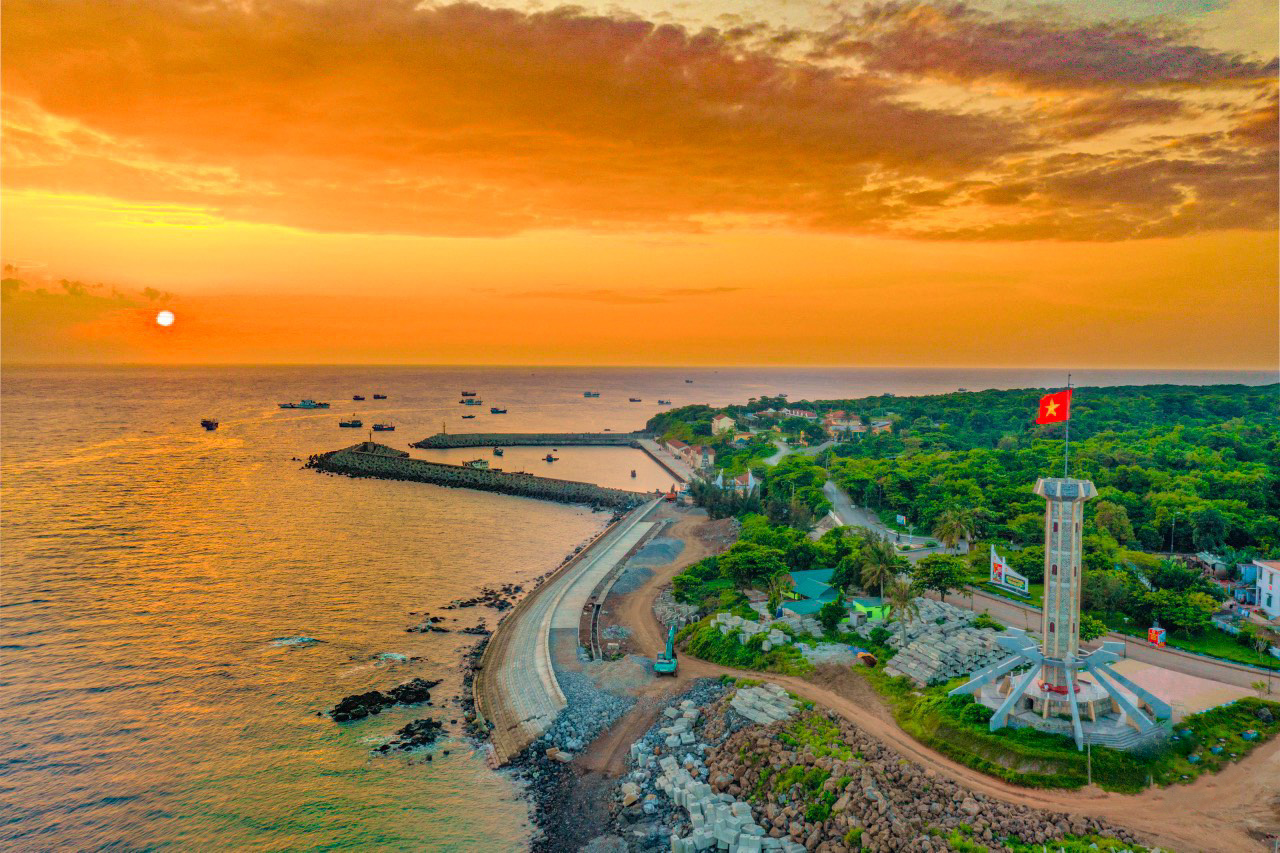 Tour Cồn Cỏ 2 ngày 1 đêm từ Cửa Việt